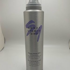 Brand New Never Used Monat Glossy Shine Mist